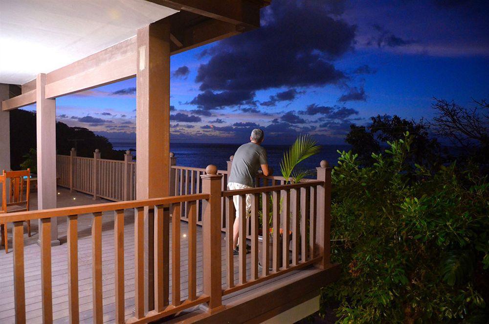 Treasure Cove Hotel & Restaurant Bel Ombre Exterior photo