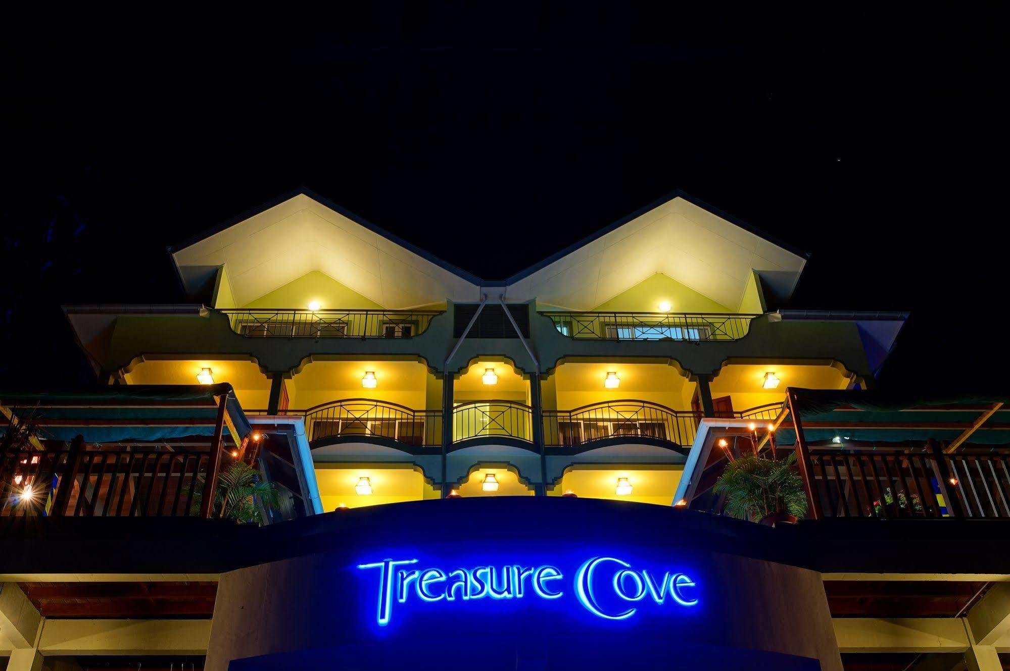 Treasure Cove Hotel & Restaurant Bel Ombre Exterior photo